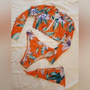 3 Piece Women's Floral Bikini w/Zip Up Crop Top Bathing Suit - sz Small.